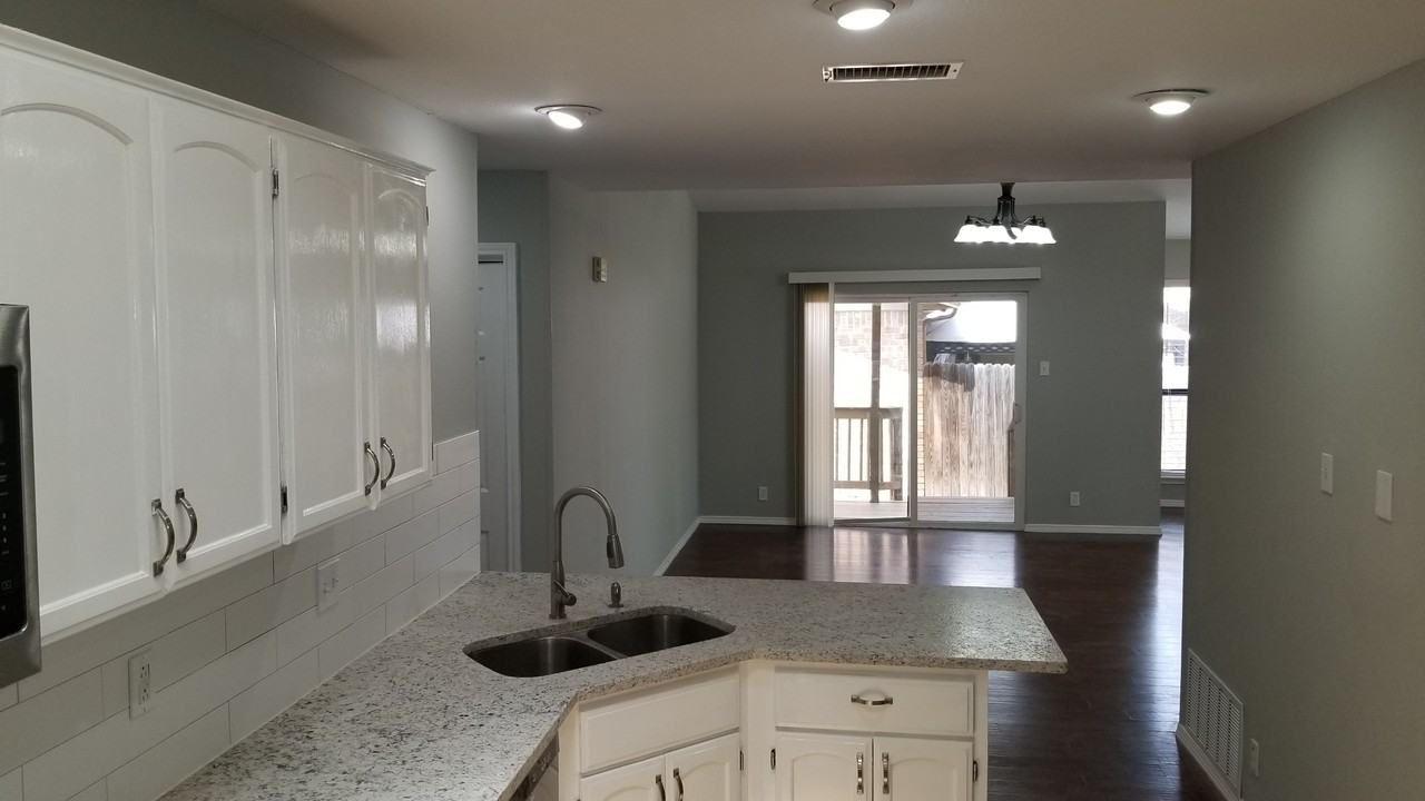 101 Deerglen Ave #NA - Photo 4 of 10