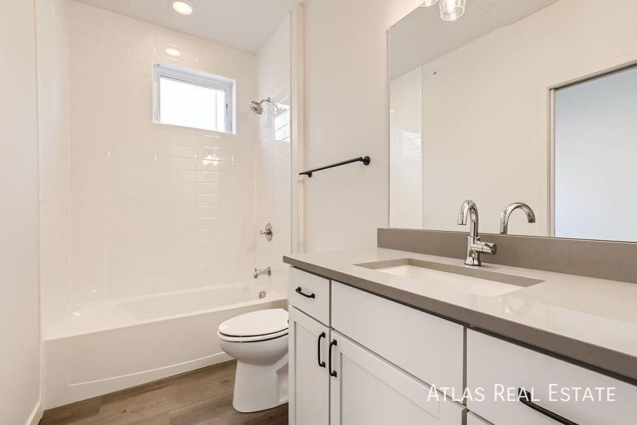 3830 N Olive St #301 - Photo 4 of 39