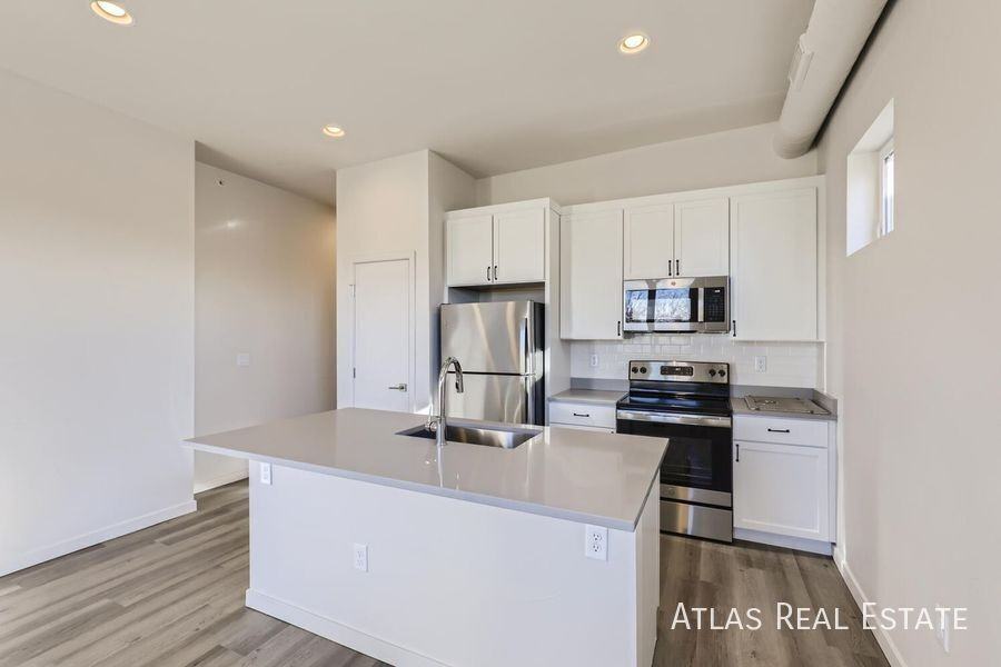 3830 N Olive St #301 - Photo 7 of 39