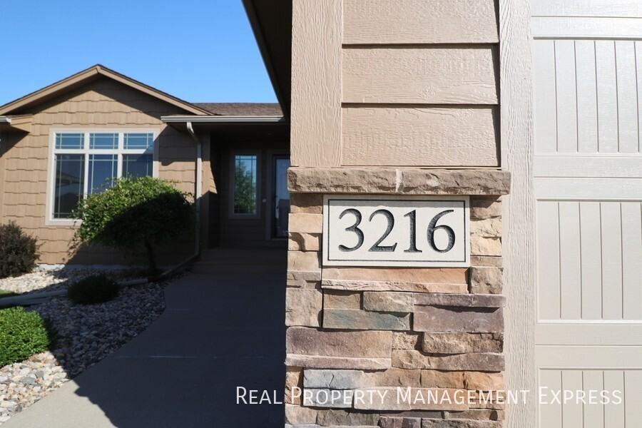 3216 S World Series Ave - Photo 2 of 30