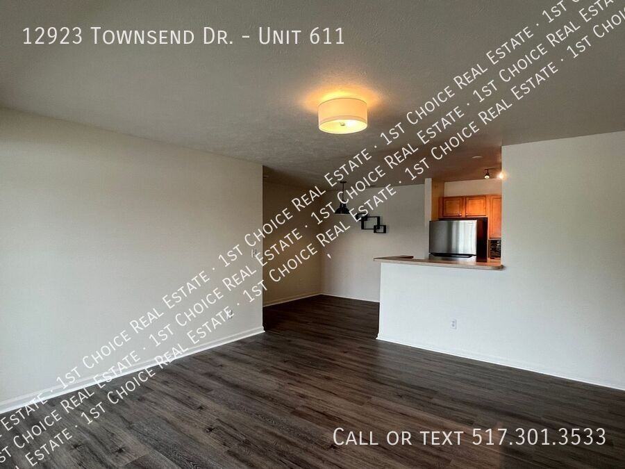 12923 Townsend Dr #611 - Photo 3 of 15