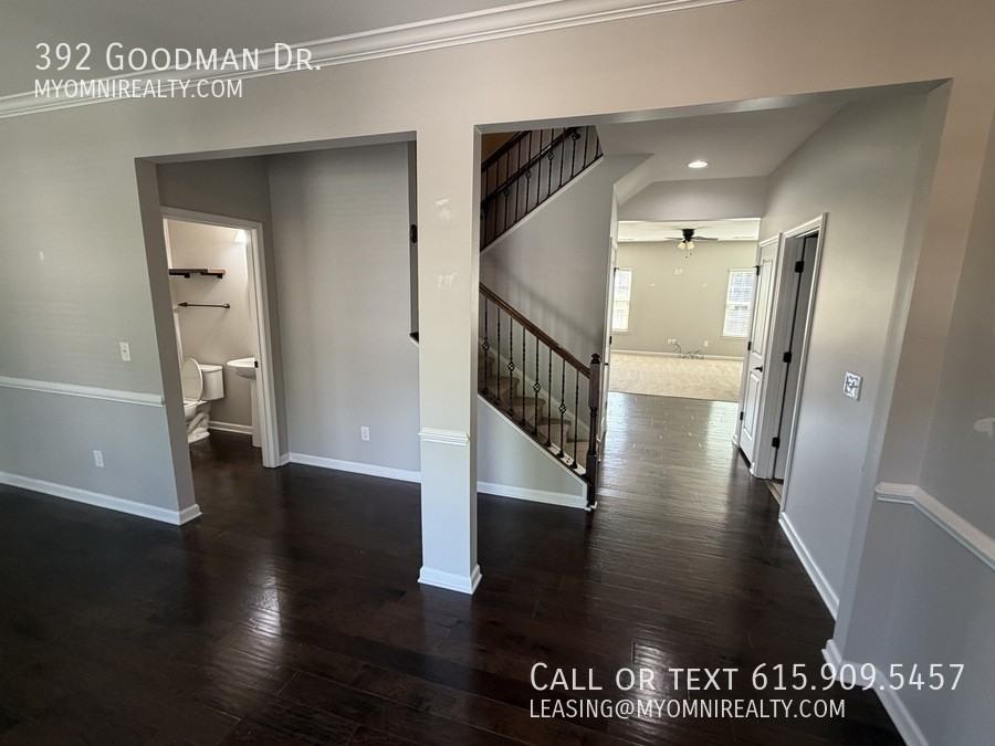 392 Goodman Dr - Photo 3 of 26