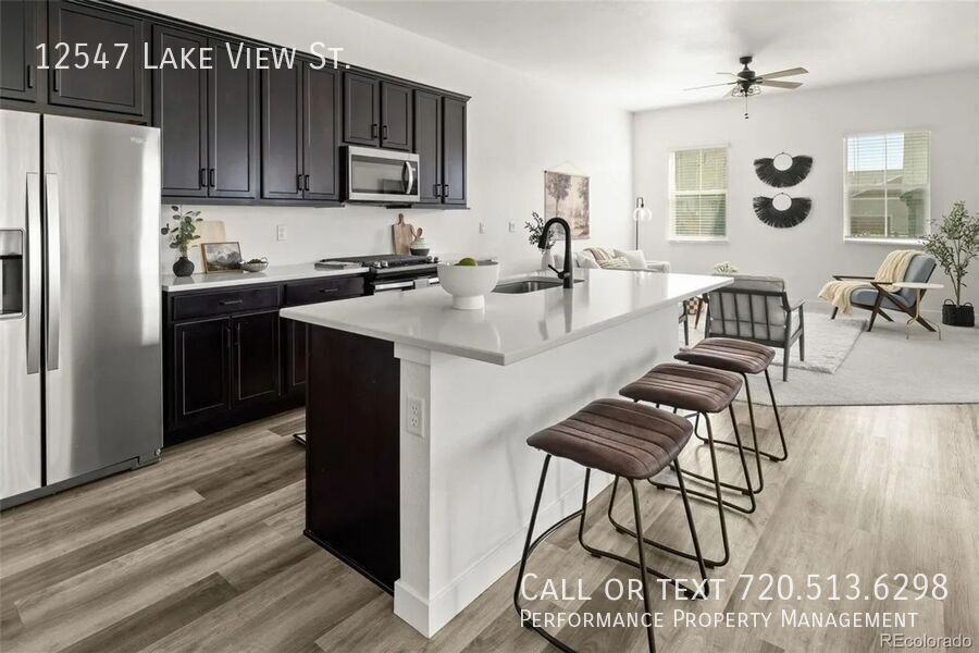 12547 Lake View St - Photo 3 of 24
