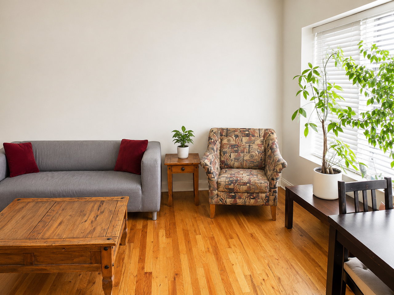 3040 N Milwaukee Ave #2R - Photo 3 of 7