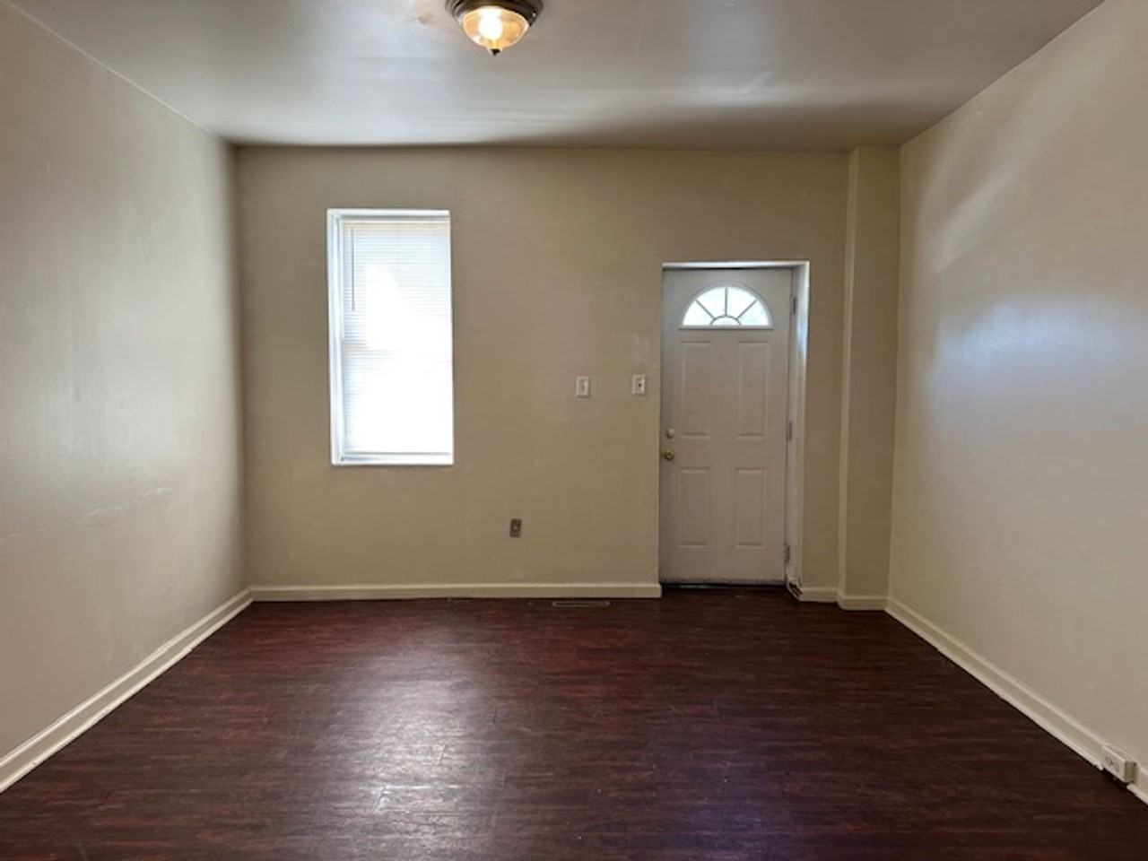 1710 Briggs St - Photo 2 of 12