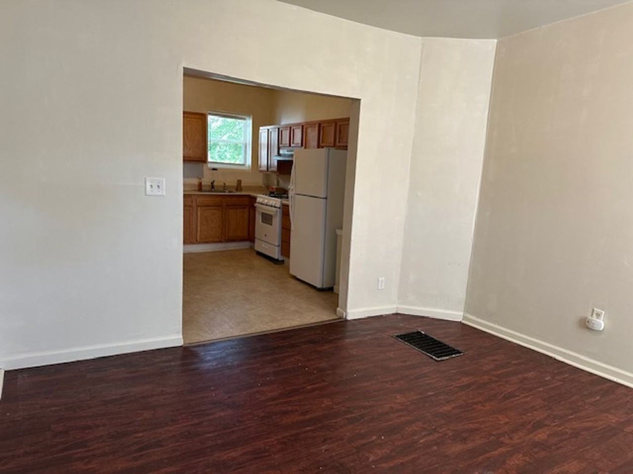 1710 Briggs St - Photo 3 of 12