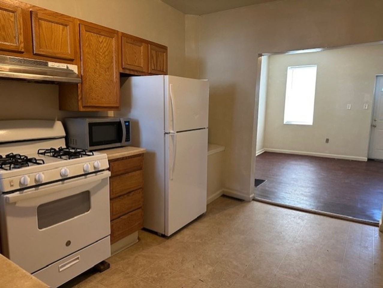 1710 Briggs St - Photo 5 of 12