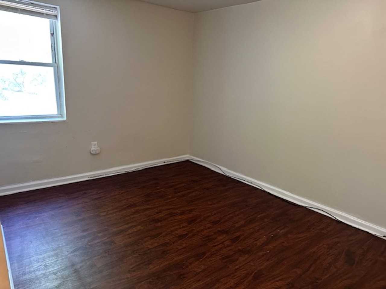 1710 Briggs St - Photo 7 of 12