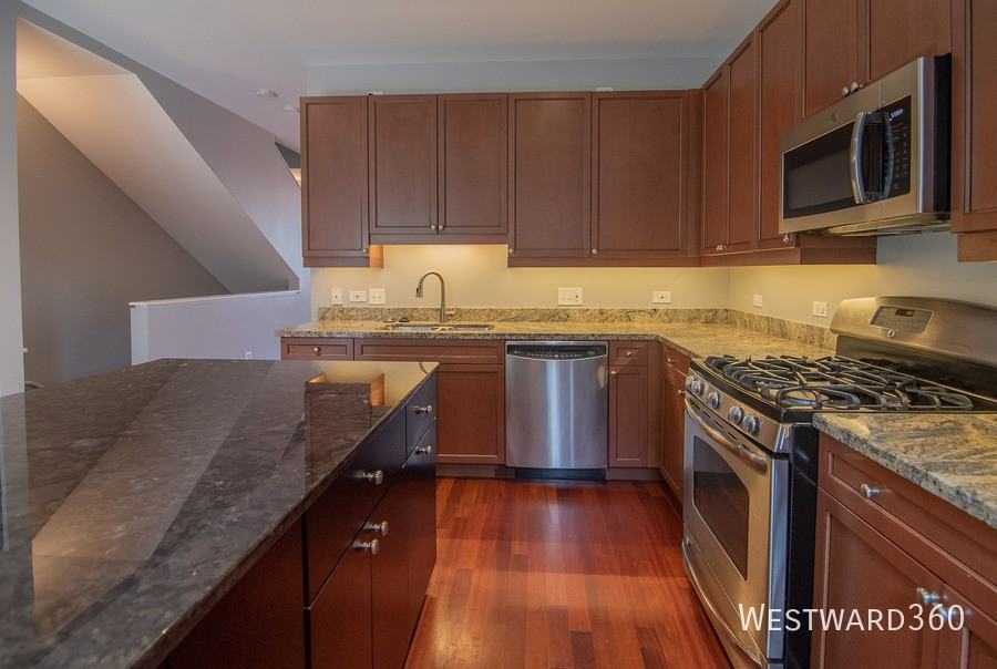 1152 N Cleveland Ave #2 - Photo 5 of 26