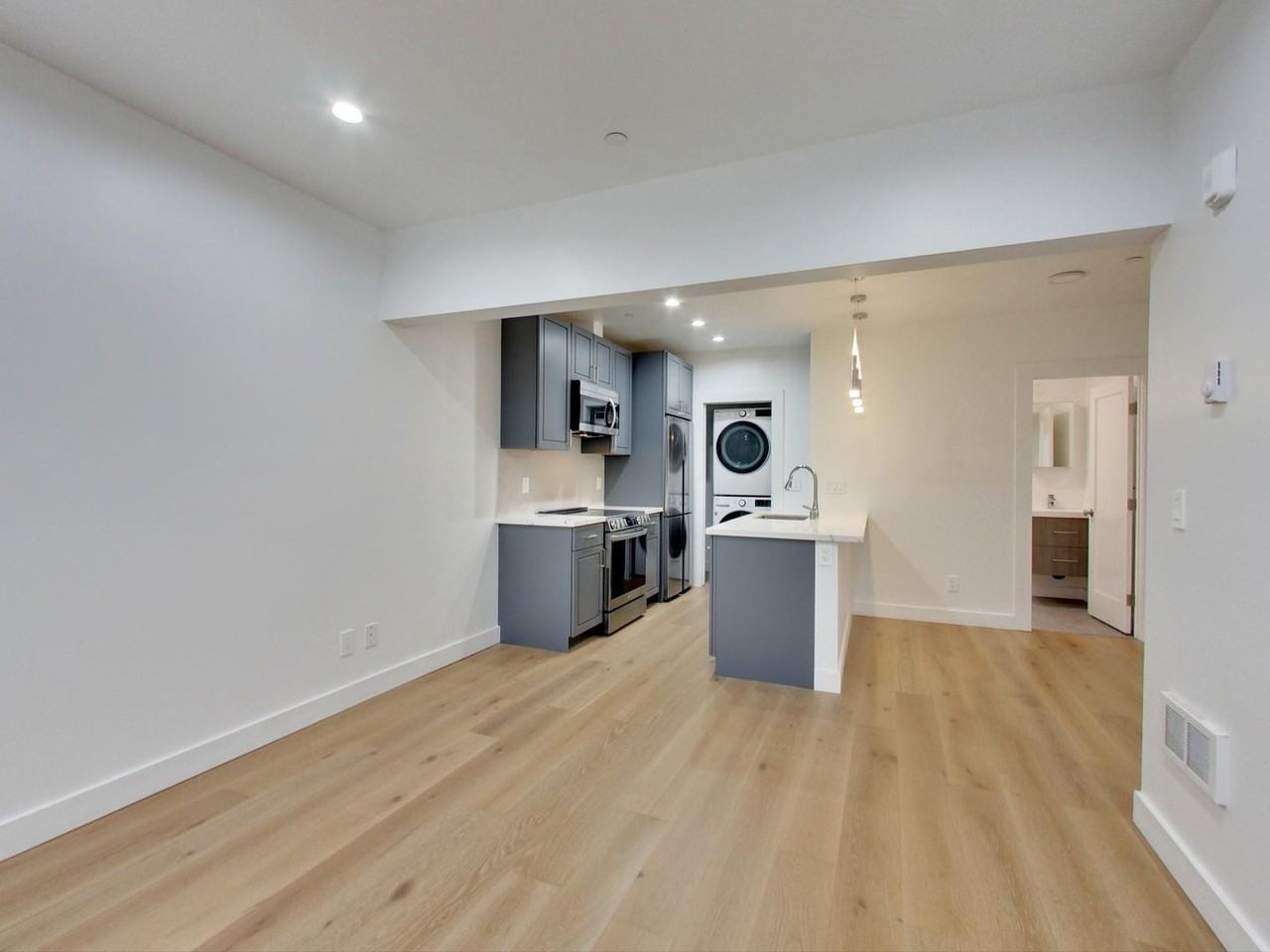 840 Greenwich St #1 - Photo 6 of 16