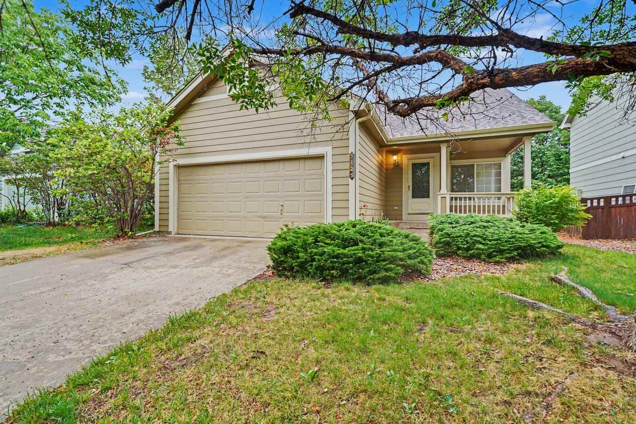 5125 Golden Eagle Pkwy - Photo 2 of 19