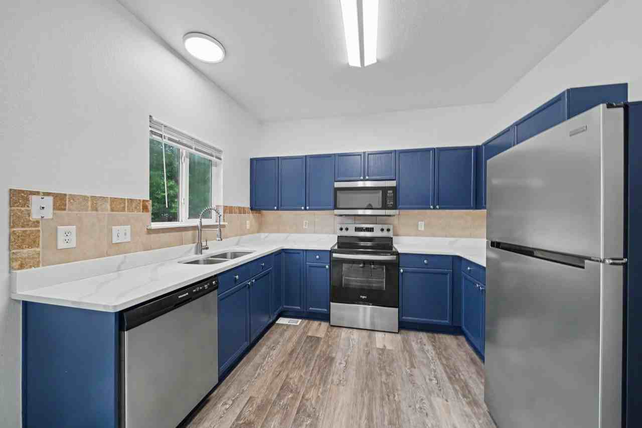 5125 Golden Eagle Pkwy - Photo 4 of 19