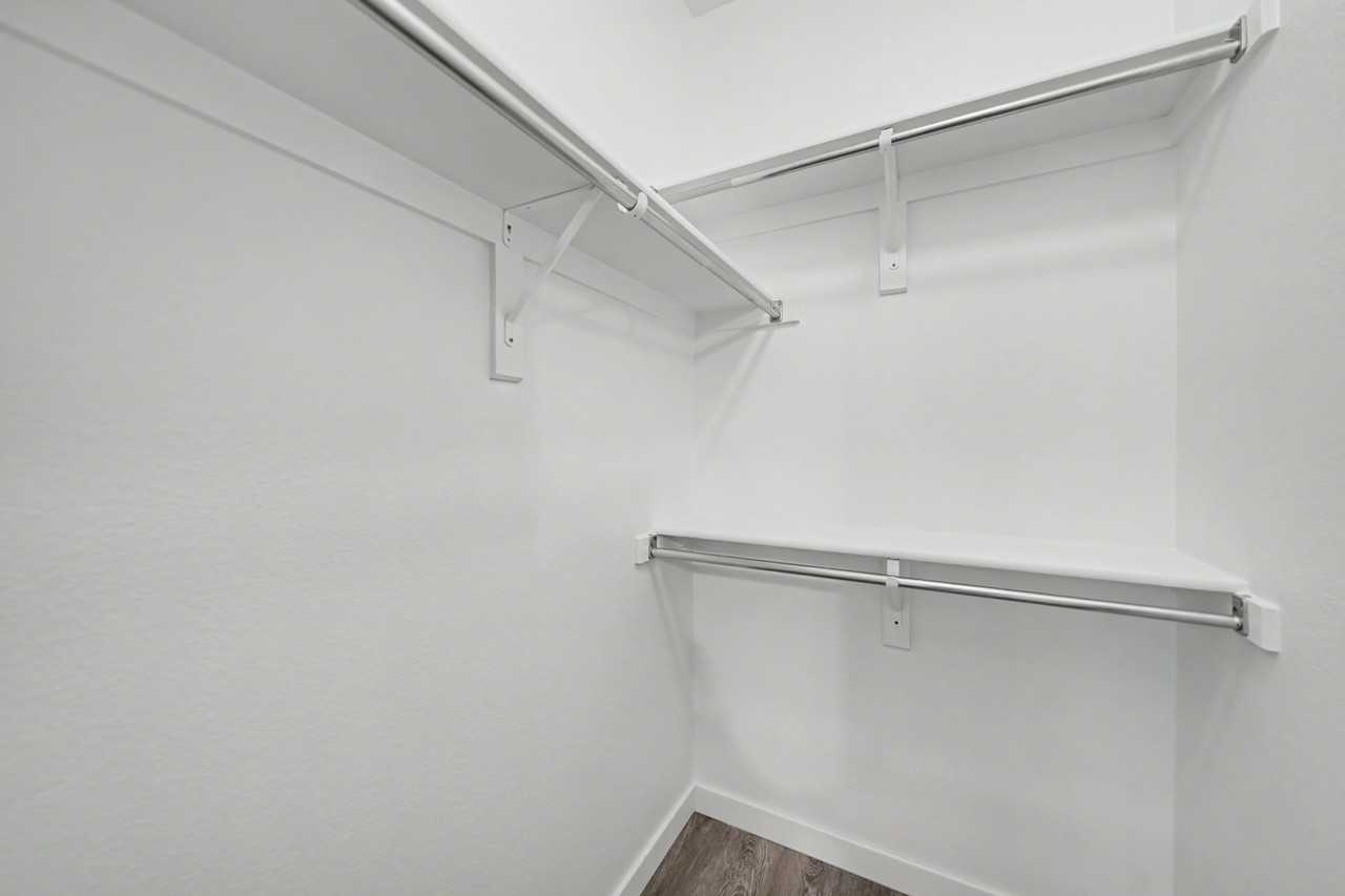 5125 Golden Eagle Pkwy - Photo 7 of 19