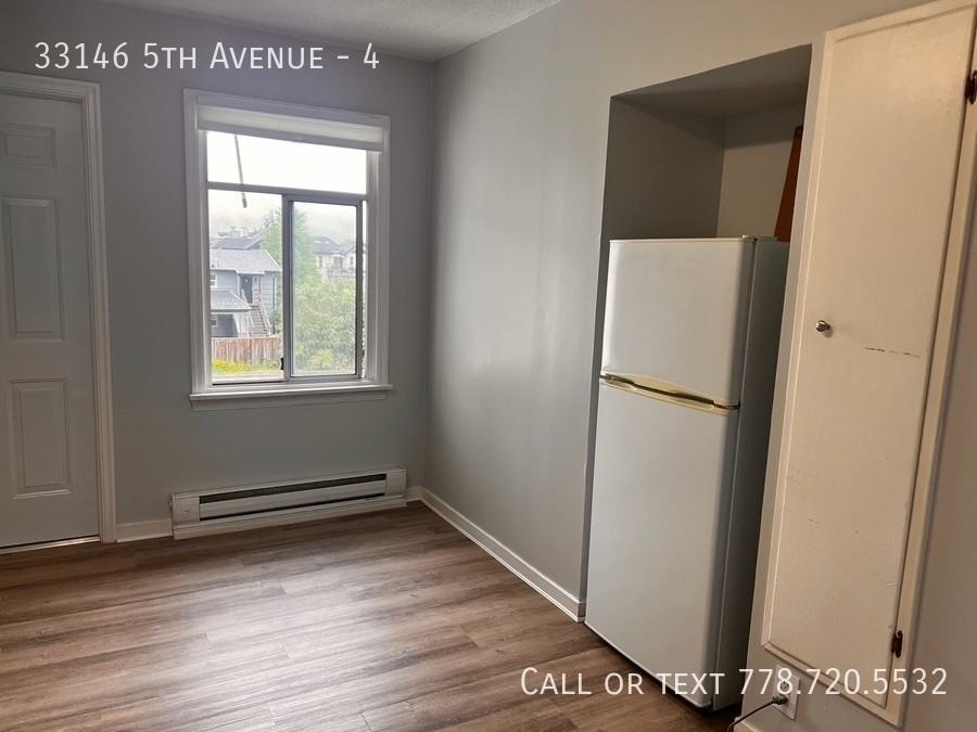 33146 5th Ave #4 - Photo 4 of 8