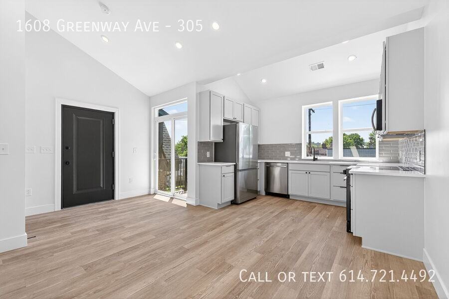 1608 Greenway Ave #305 - Photo 5 of 30
