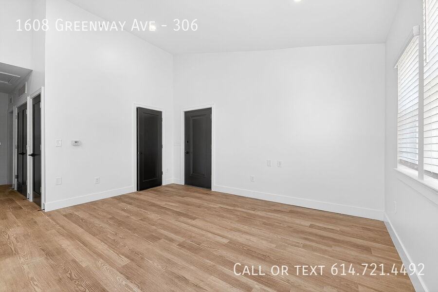 1608 Greenway Ave #306 - Photo 5 of 36