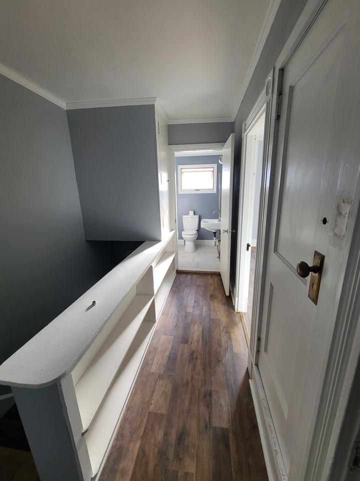 12 Autumn St #2 - Photo 4 of 7