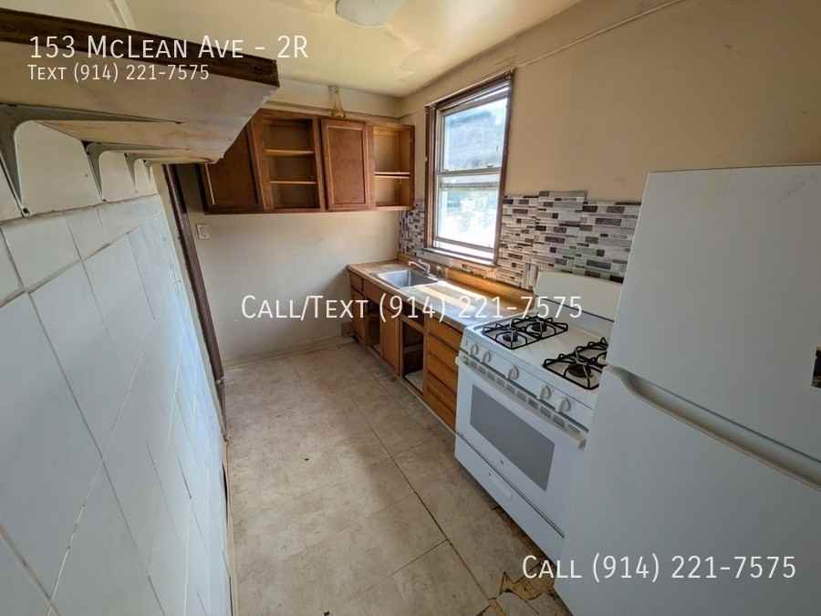 153 Mclean Ave #2R - Photo 3 of 7