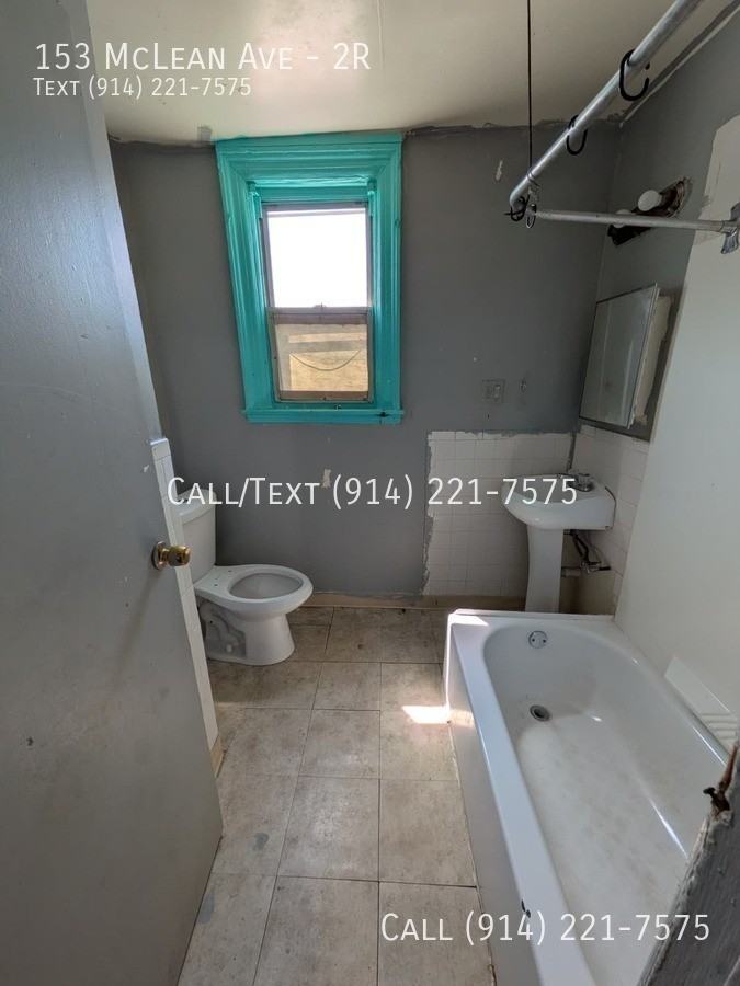153 Mclean Ave #2R - Photo 4 of 7