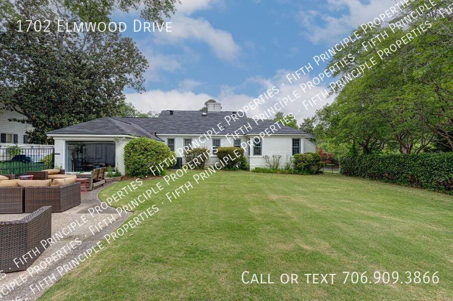 1702 Elmwood Dr - Photo 3 of 43