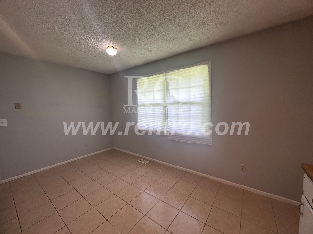 917 Timberline Dr - Photo 7 of 17