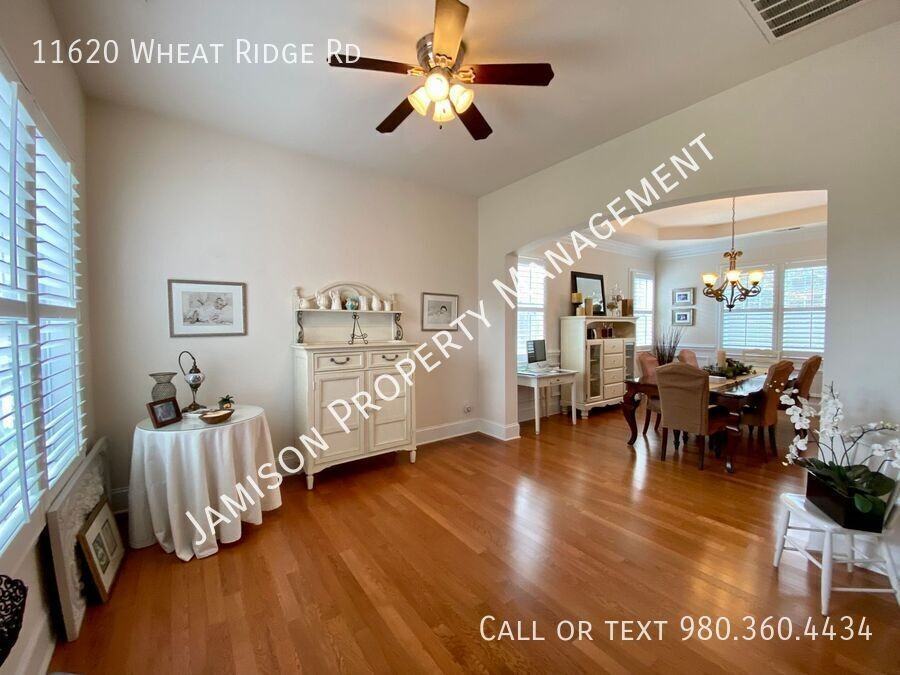 11620 Wheat Ridge Rd - Photo 4 of 30