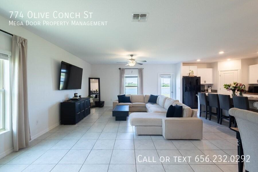774 Olive Conch St - Photo 5 of 39