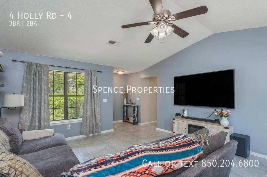 4 Holly Rd #4 - Photo 6 of 30