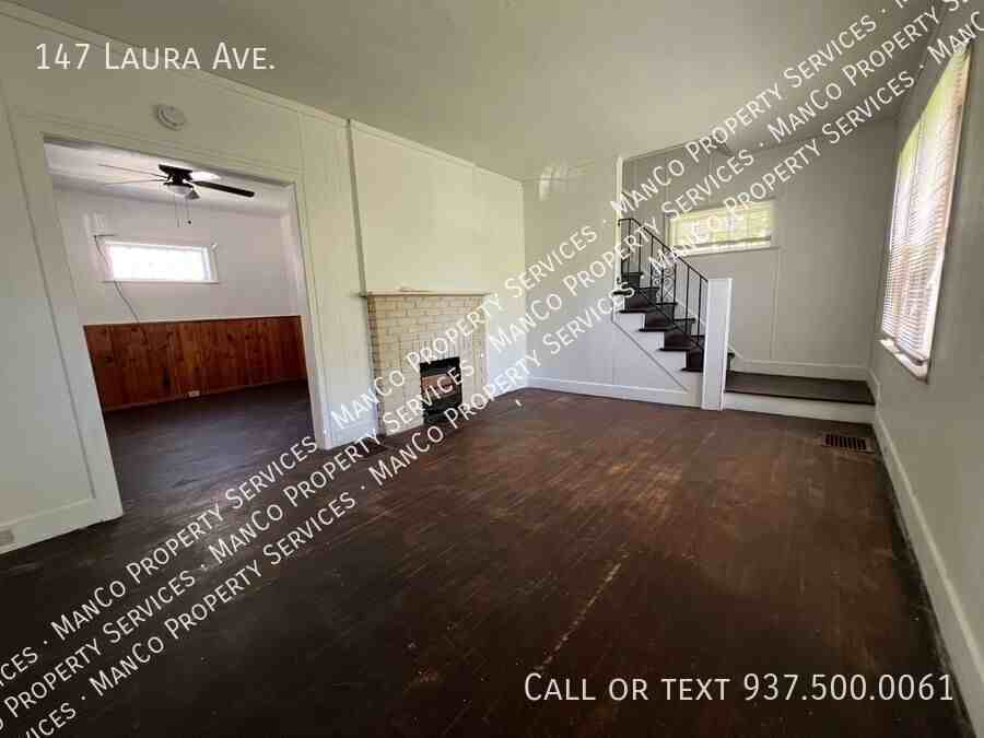 147 Laura Ave - Photo 2 of 10