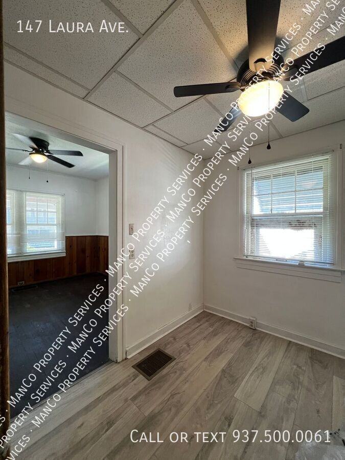 147 Laura Ave - Photo 5 of 10
