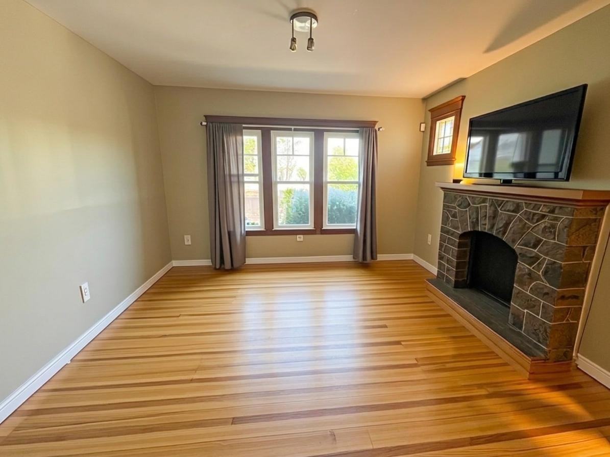 70 Belview Ave #2 - Photo 4 of 11