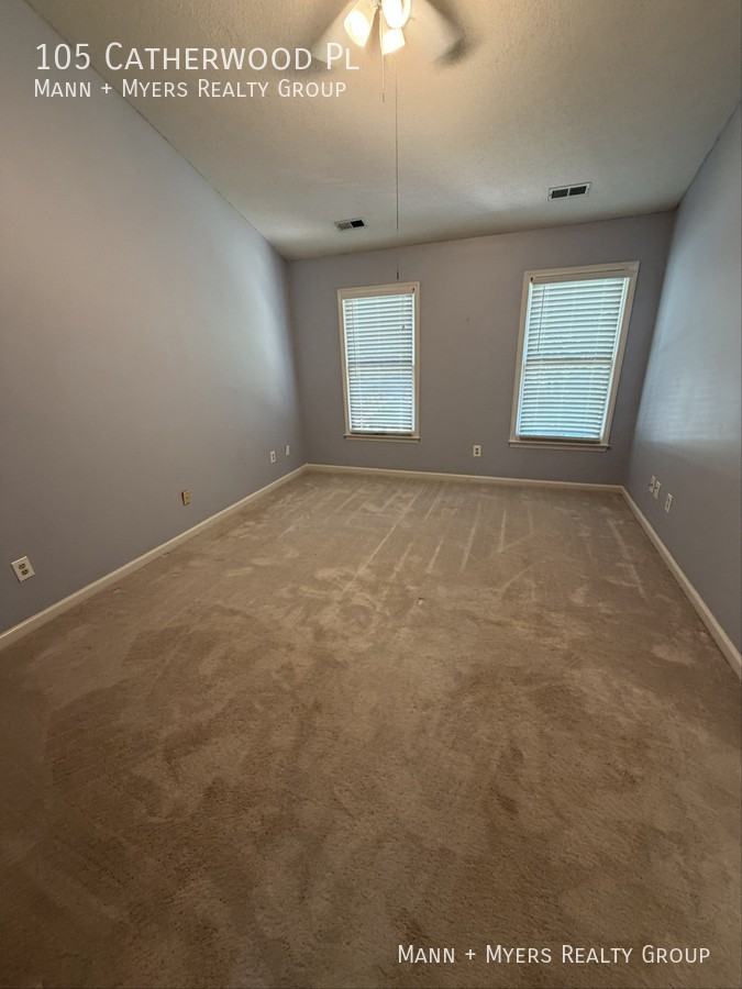 105 Catherwood Pl - Photo 2 of 10