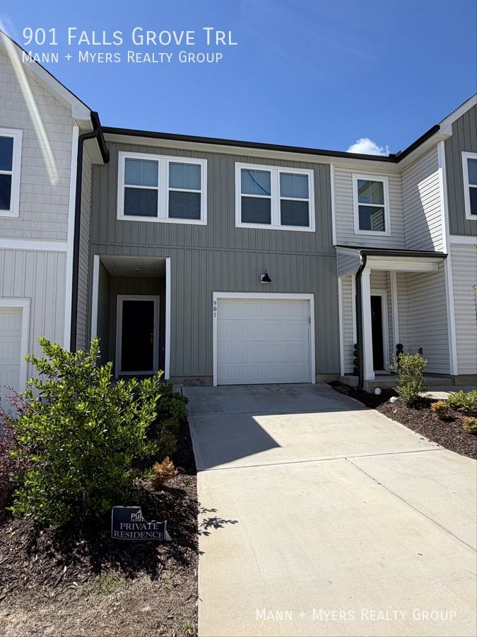 901 Falls Grove Trl