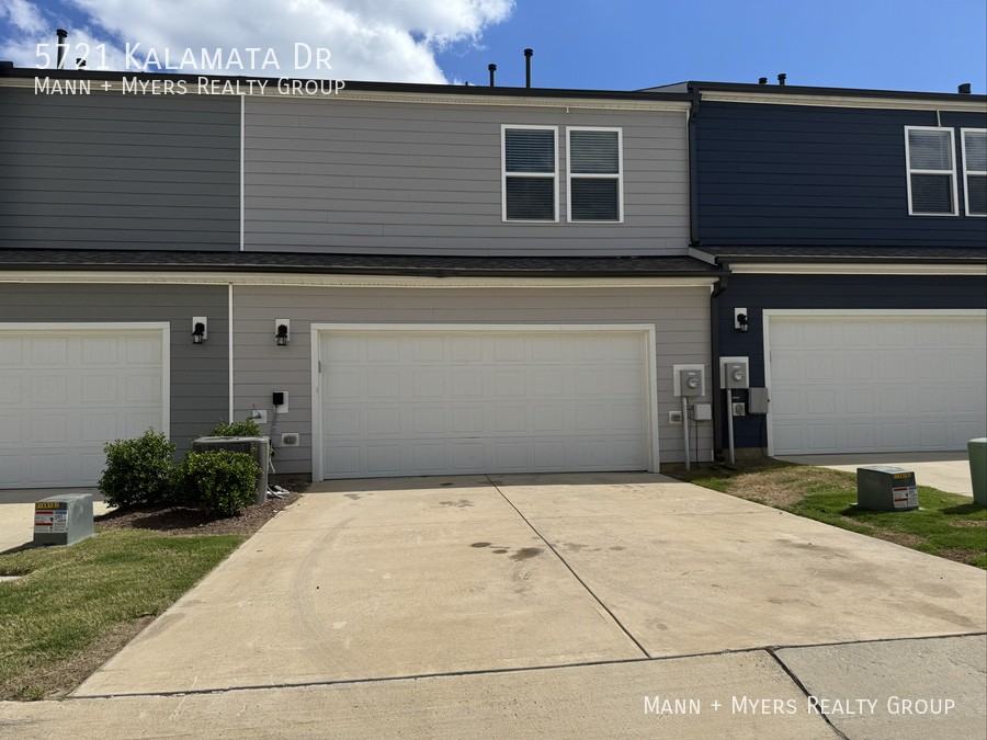 5721 Kalamata Dr - Photo 3 of 28