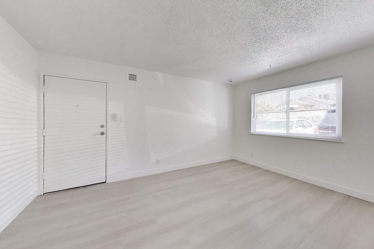 3012 E 18th St #5 - Photo 7 of 18
