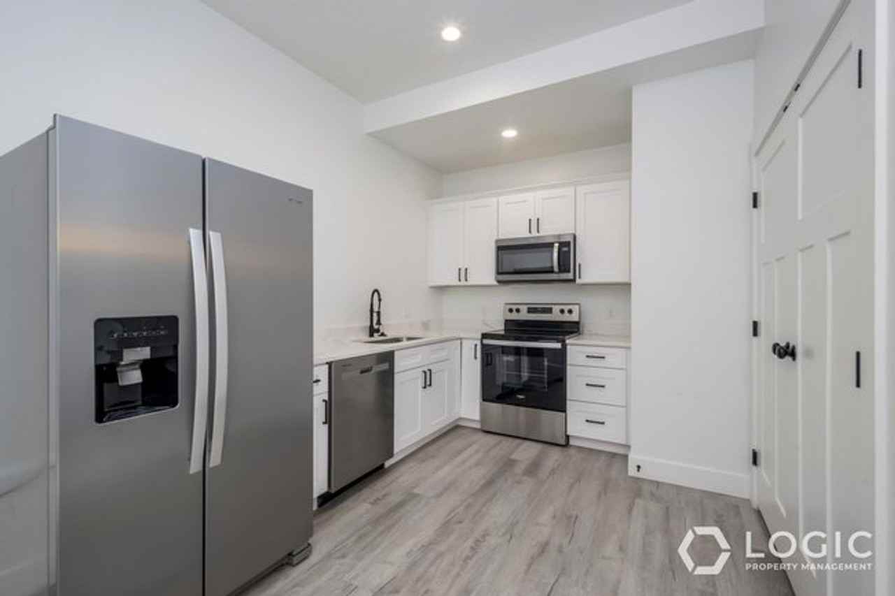 1249 E 1700 S - Photo 6 of 18