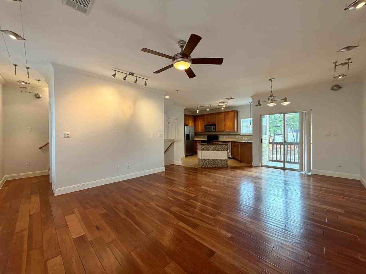 1402 Parker Ln #8 - Photo 4 of 25
