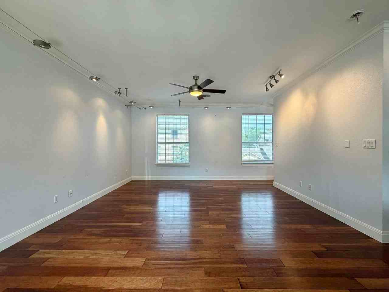 1402 Parker Ln #8 - Photo 5 of 25