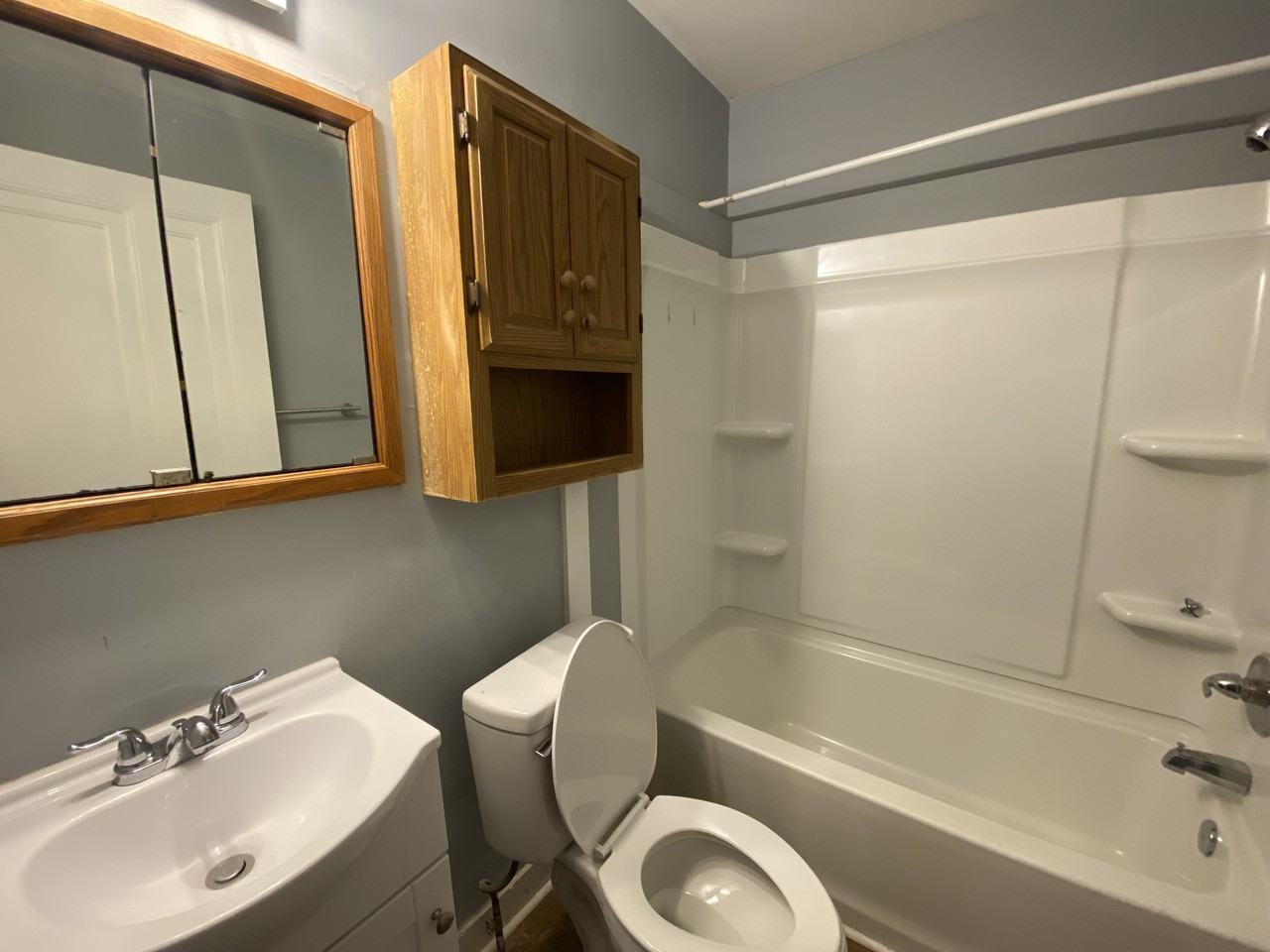 305 W Whitney Ave #204 - Photo 2 of 6