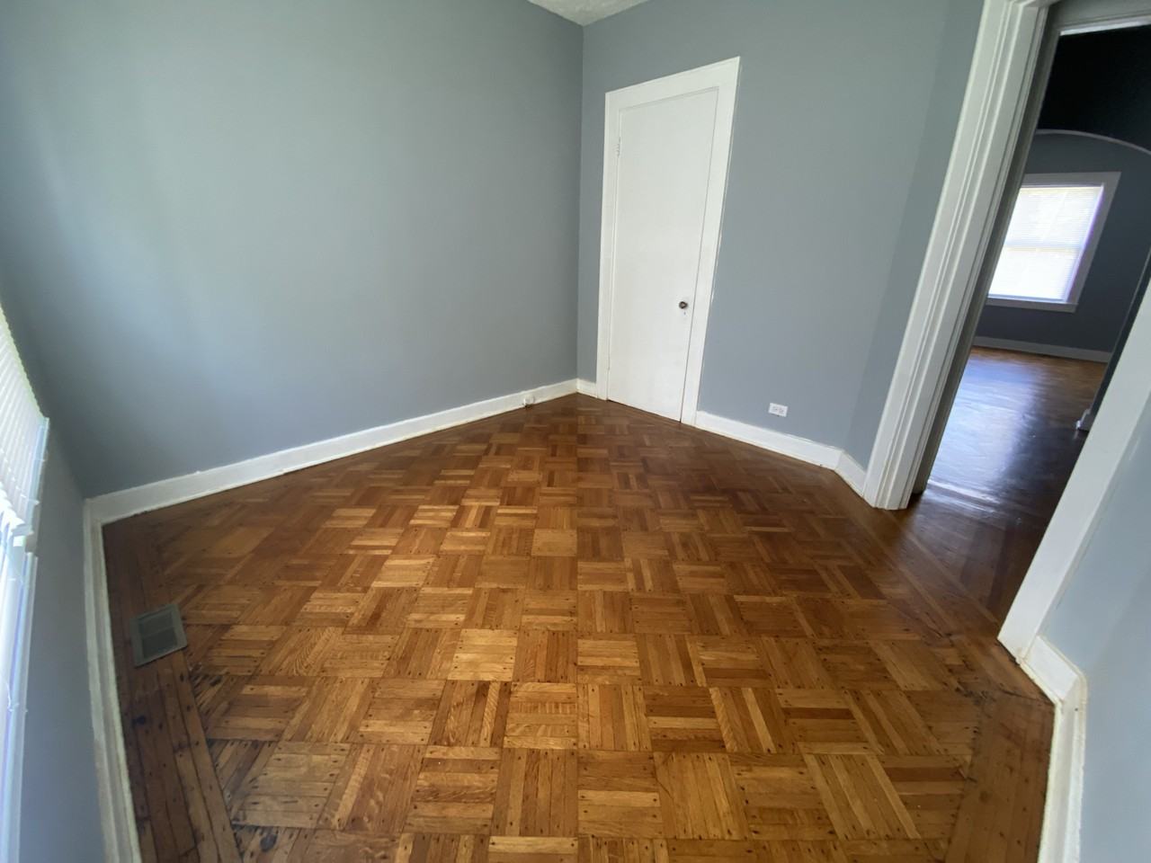 305 W Whitney Ave #204 - Photo 4 of 6