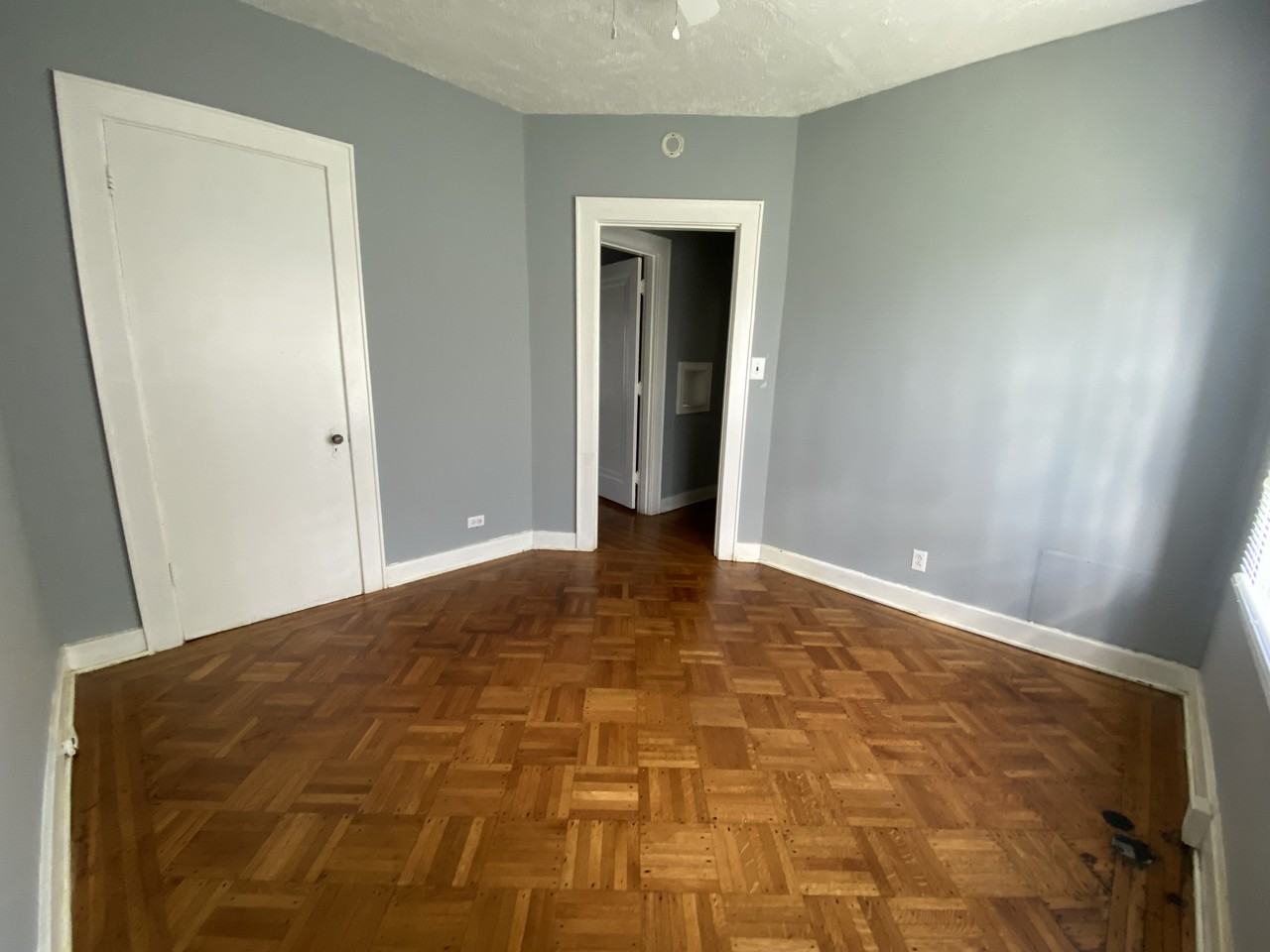 305 W Whitney Ave #204 - Photo 5 of 6