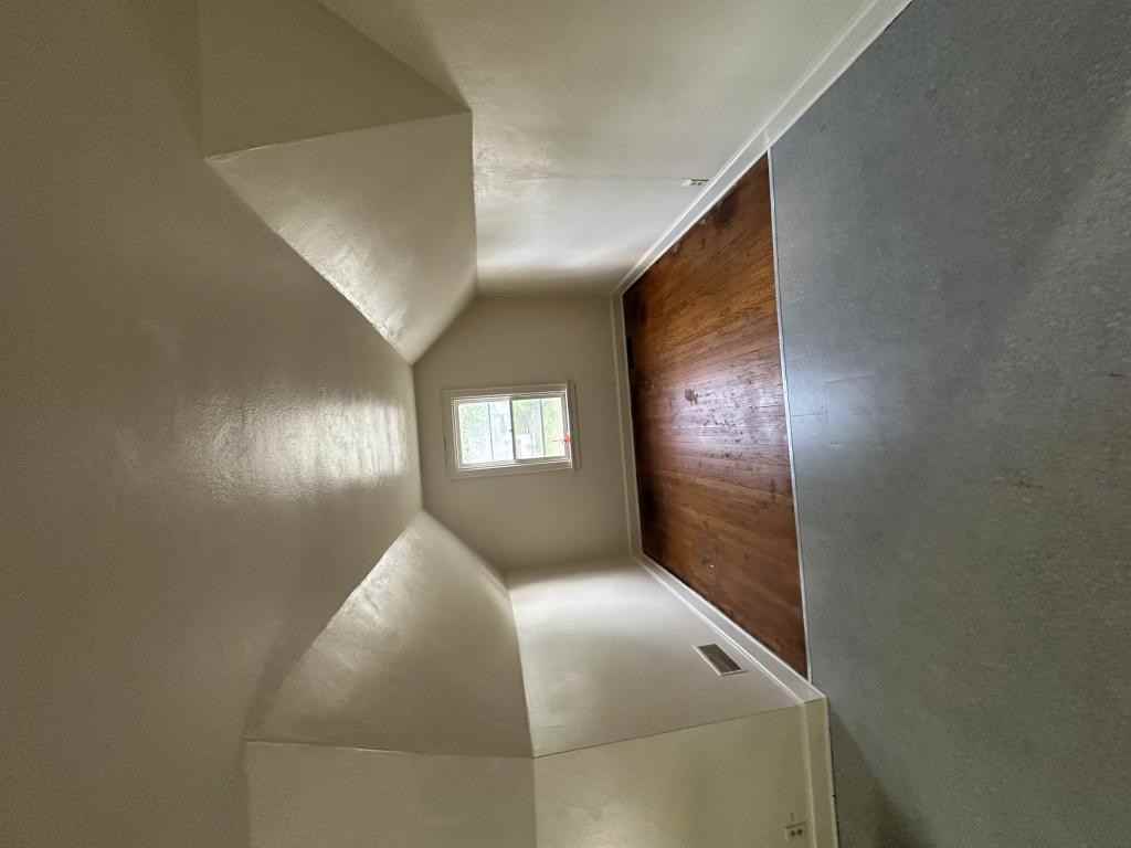 1229 S Locust Ave #2ndFL - Photo 2 of 8
