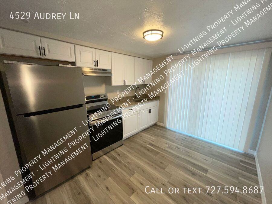 4529 Audrey Ln - Photo 7 of 12