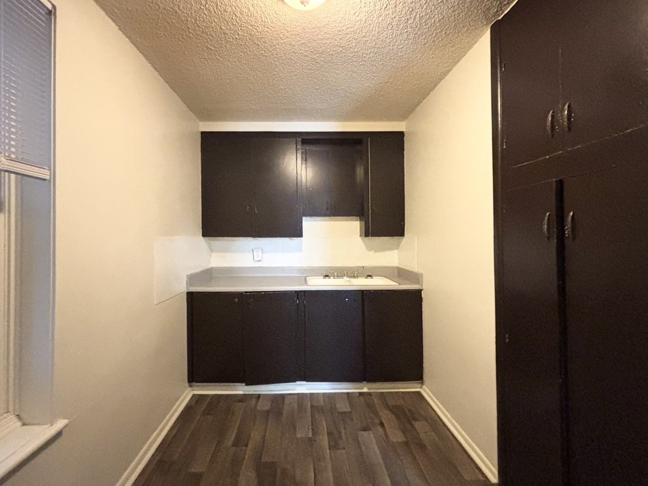 562 S 600 E #1 - Photo 6 of 11