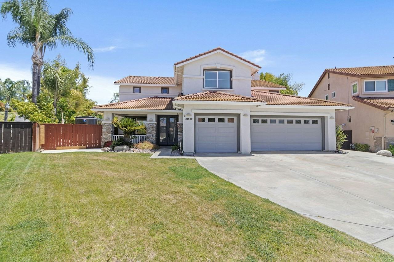 31500 Britton Circle - Photo 2 of 43