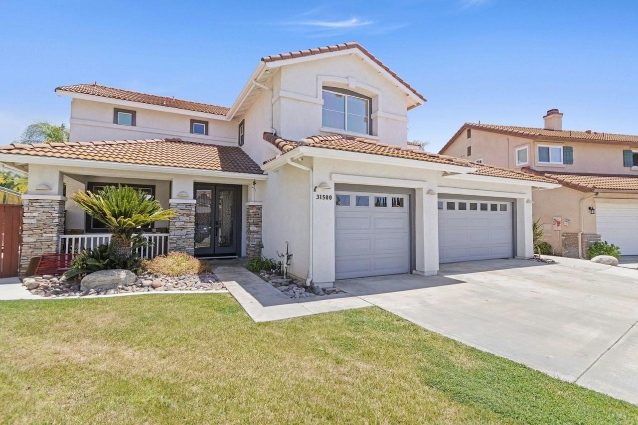 31500 Britton Circle - Photo 4 of 43