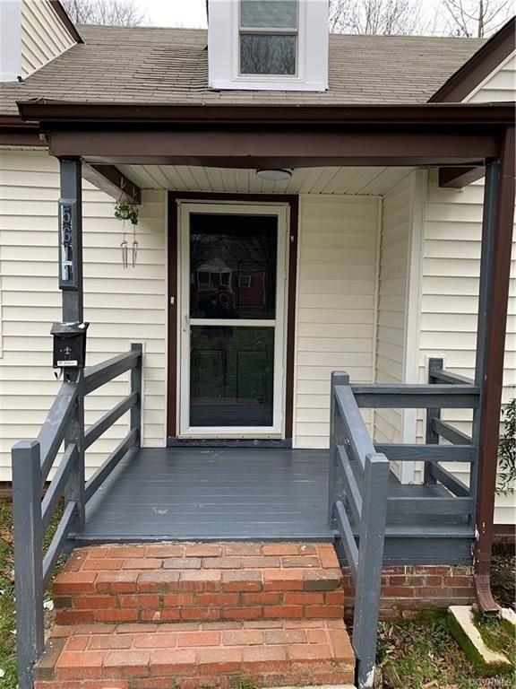 5611 Lakeside Avenue - Photo 2 of 23