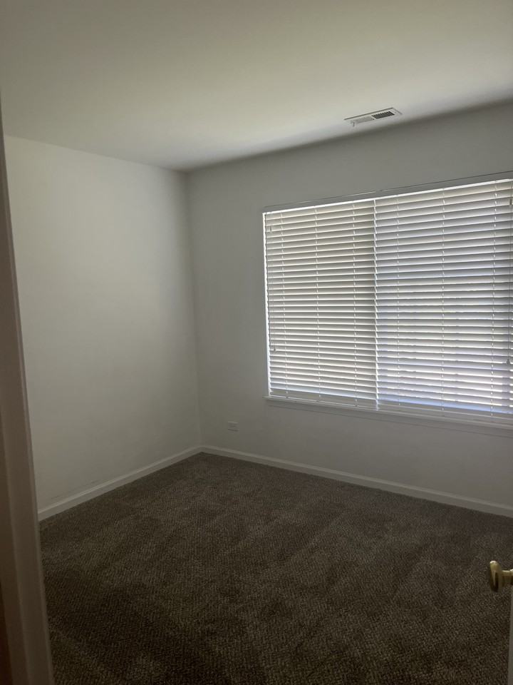 5752 Wildspring Dr #1 - Photo 6 of 8