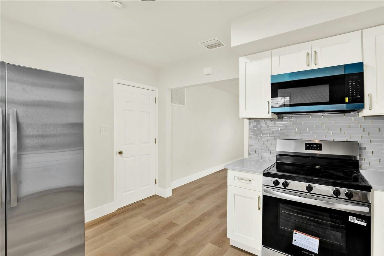 5543 Gulf Drive - Photo 4 of 20