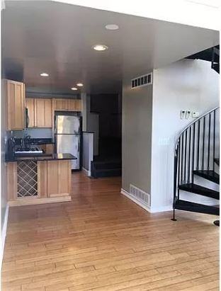 114 Guilden St #B - Photo 2 of 8